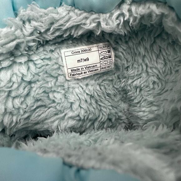 Crocs Classic Lined Neo Puff Boot in Aqua Slip On Women's Size 9 Men's 7 - Picture 5 of 14